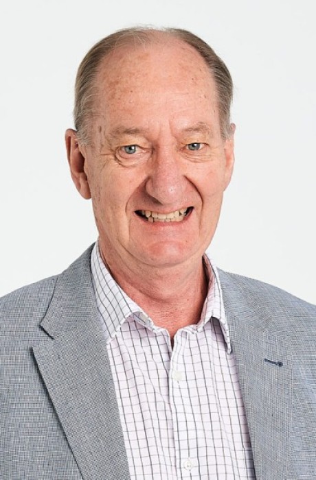 Dr Phil Borrie